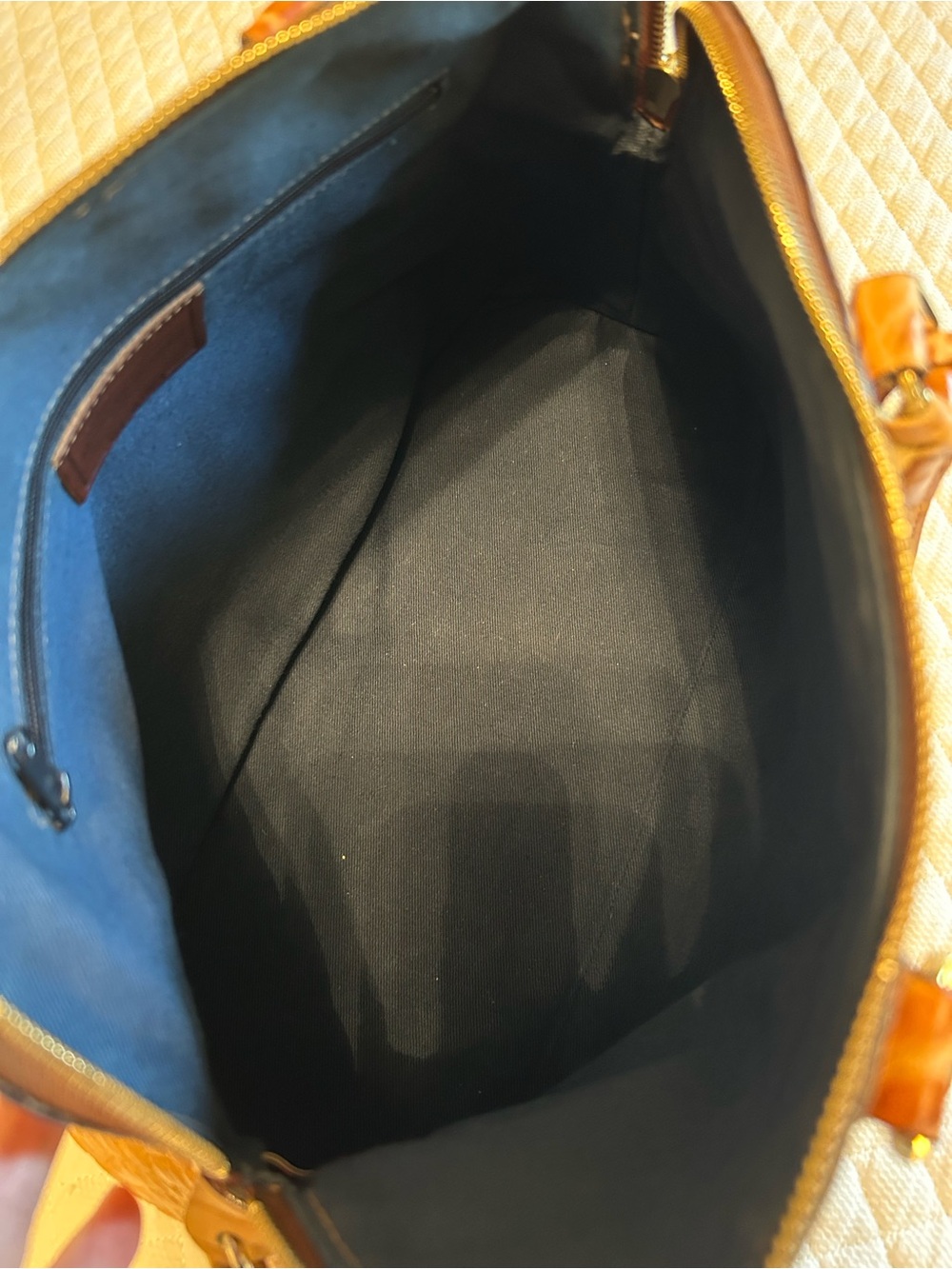 GORGEOUS Dooney & Bourke Italian Croc Embossed MBC3 Zip Zip Satchel in Tan - Picture 8 of 12